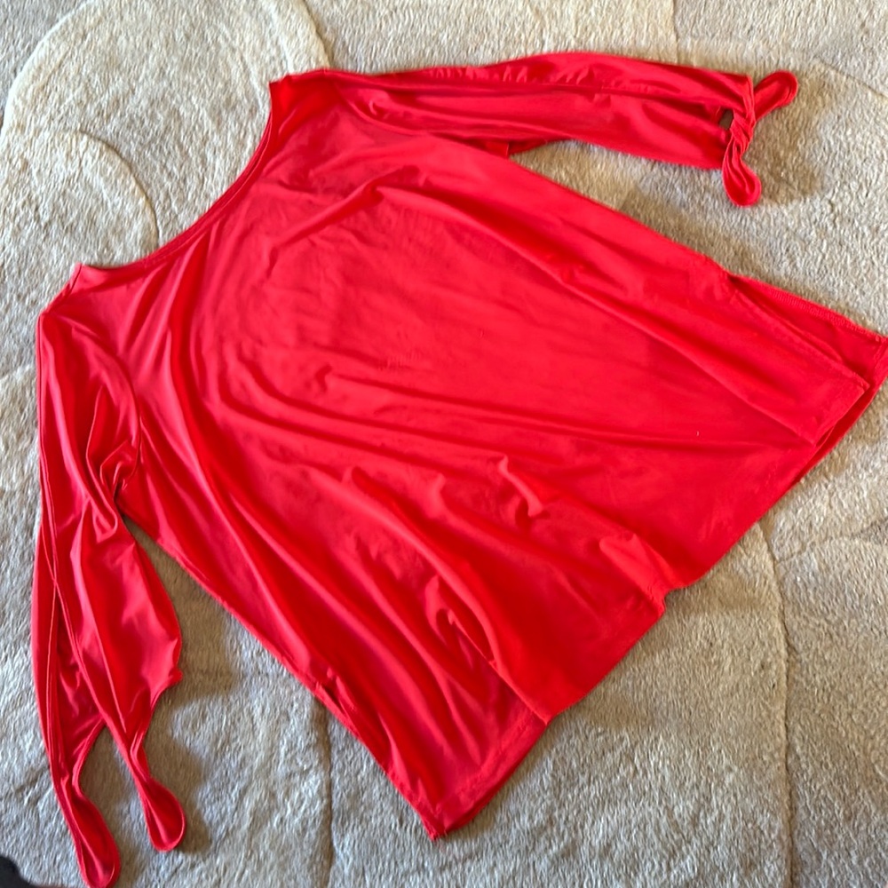 Jessica London red top with peek a boo sleeves and cool tie at bottom Size 18/20
